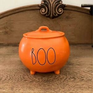 Rae Dunn orange boo mini cauldron canister - 5"
diameter 4" high